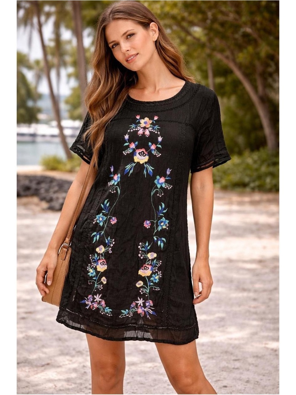 Umgee Black Short Sleeve Floral Embroidered Mini Dress medium Artsy Boho Beach